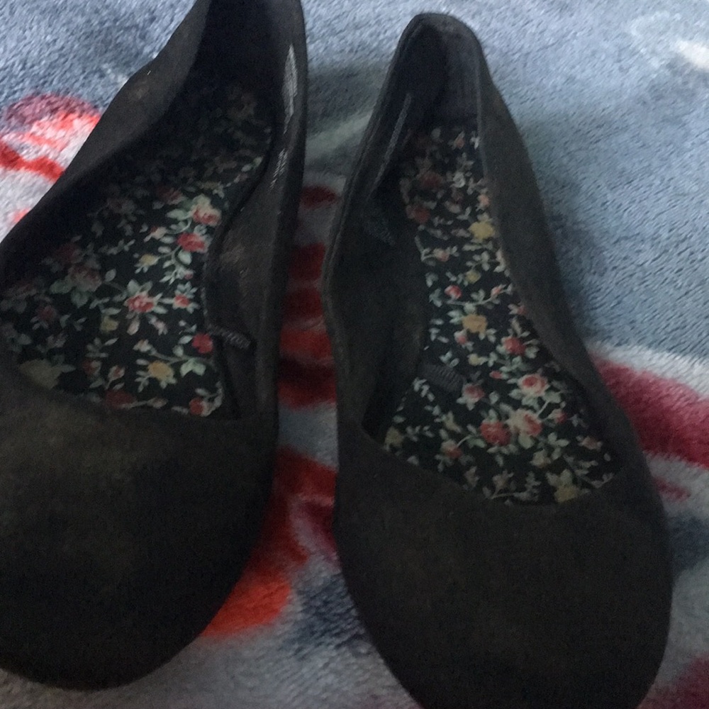 Black flats